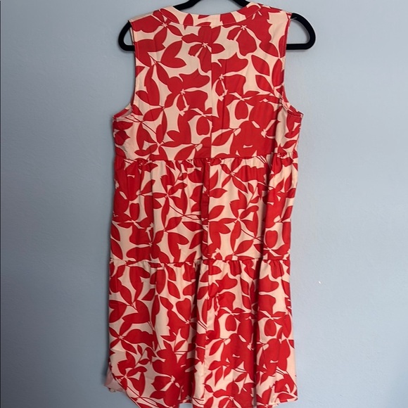 SHEIN Red and White Sleeveless V-Neck Sundress - Picture 4 of 6